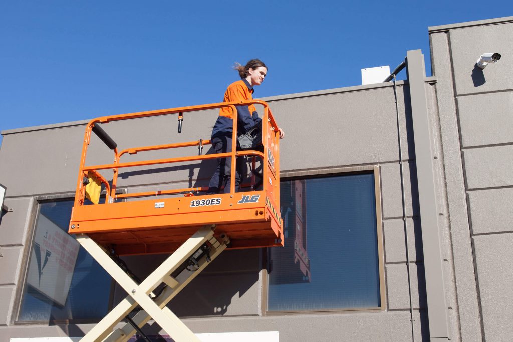 Commercial Electrician - Reeves Electrical